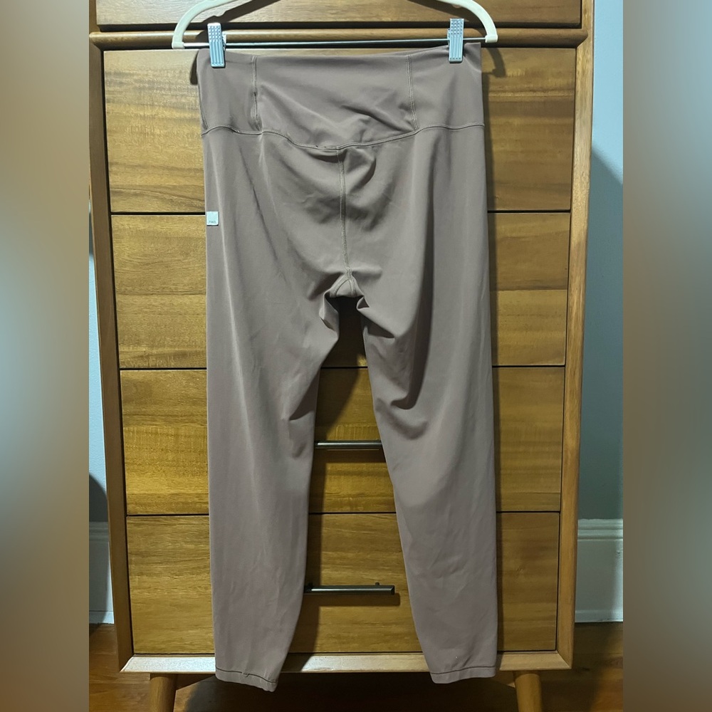 Vuori AllTheFeels Leggings - Light Brown - Size Large - Picture 6 of 6